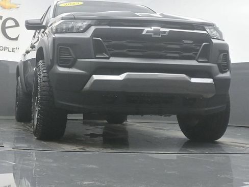 Used 2023 Chevrolet Colorado Trail Boss w/ Advanced Trailering Package AWD/4WD image 3