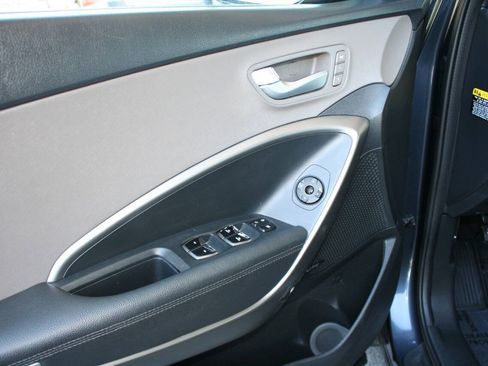 Used 2017 Hyundai Santa Fe FWD w/ Cargo Package image 16