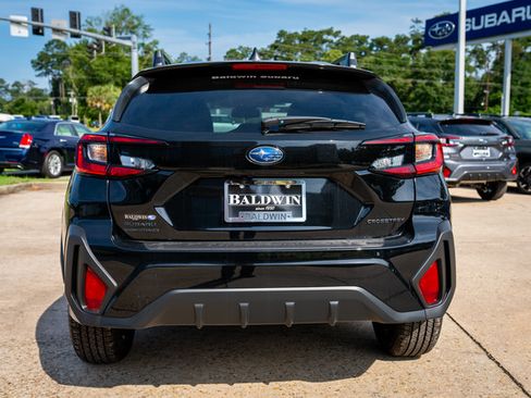 Certified 2025 Subaru Crosstrek 2.5i Premium AWD/4WD image 5