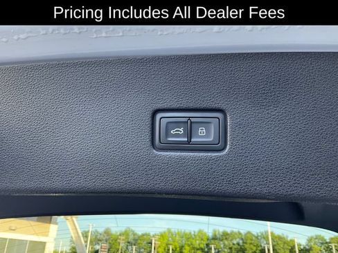 Used 2020 Audi Q8 Premium Plus w/ Premium Plus Package AWD/4WD image 20