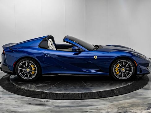 Used 2022 Ferrari 812 GTS RWD image 26
