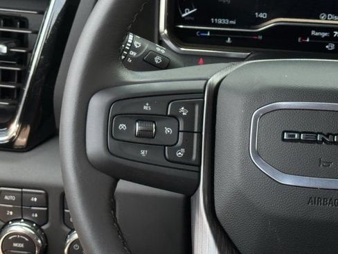 Used 2025 GMC Sierra 2500 Denali Ultimate AWD/4WD image 14