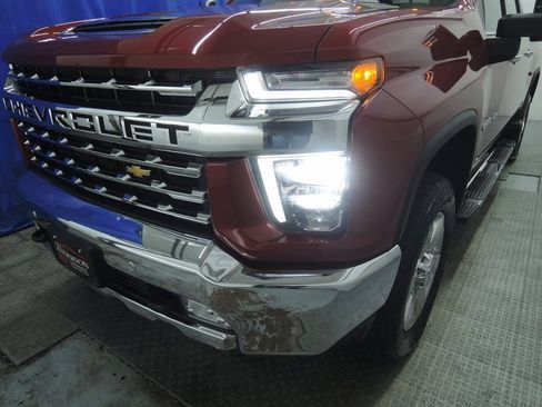 Used 2020 Chevrolet Silverado 2500 LTZ w/ LTZ Plus Package image 45