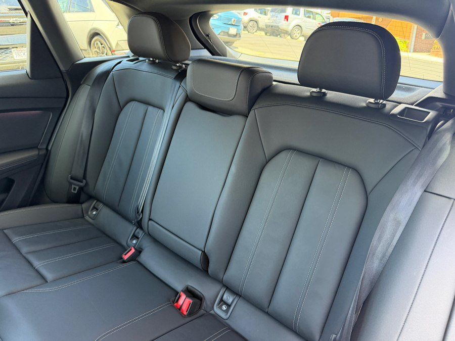Used 2024 Audi Q4 e-tron Premium Plus w/ Premium Plus AWD/4WD image 41