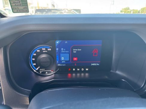 Used 2021 Ford Bronco Badlands image 26