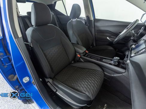 Used 2022 Nissan Kicks SV image 39