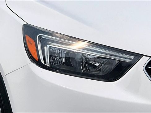 Used 2019 Buick Encore Preferred FWD image 26