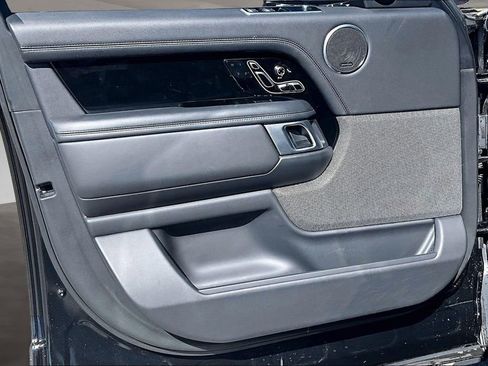 Used 2021 Land Rover Range Rover P525 Westminster Edition image 18