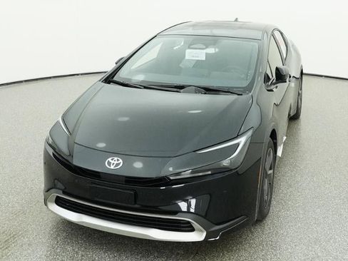 New 2026 Toyota Prius Plug-In Hybrid FWD image 16
