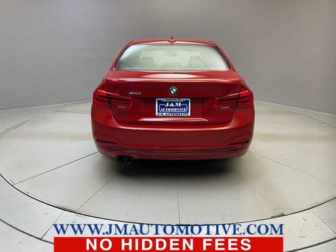 Used 2017 BMW 330i xDrive Sedan AWD/4WD image 4