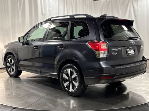 Used 2017 Subaru Forester 2.5i Premium w/ Popular Package #2A AWD/4WD image 17