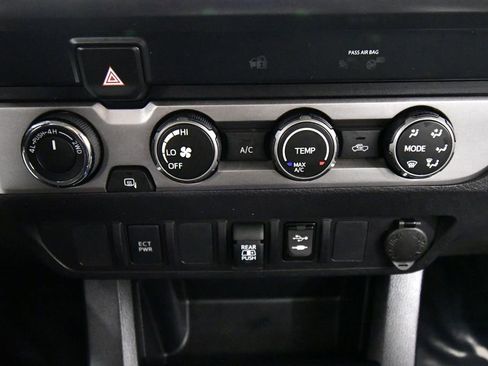 Used 2019 Toyota Tacoma SR5 image 22