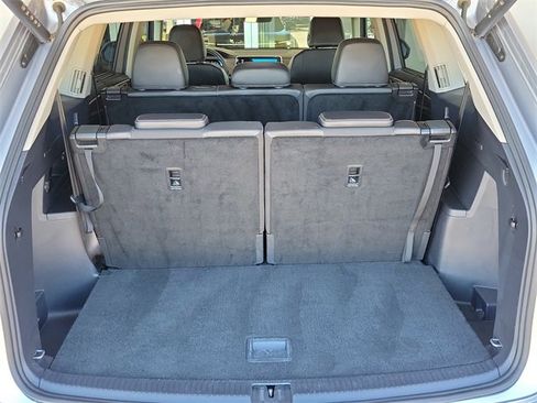 Used 2024 Volkswagen Atlas SE image 10
