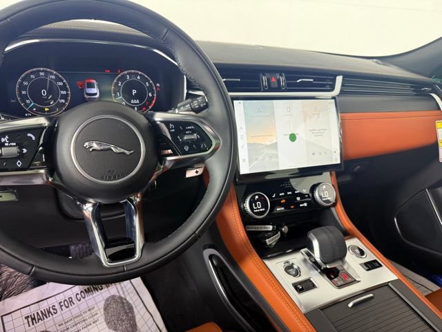 Used 2026 Jaguar F-PACE R-Dynamic S AWD/4WD image 18