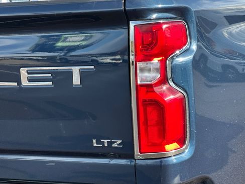 Used 2021 Chevrolet Silverado 2500 LTZ w/ LTZ Convenience Package image 25