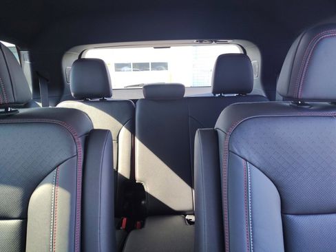 New 2026 Chevrolet Traverse RS w/ LPO, Floor Liner Package image 16