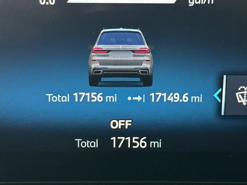Used 2024 BMW X7 xDrive40i w/ M Sport Package AWD/4WD image 23