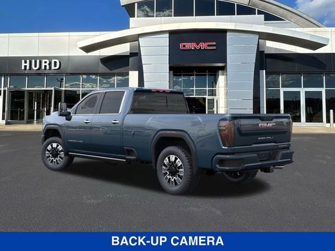 New 2026 GMC Sierra 3500 Denali w/ Denali Reserve Package AWD/4WD image 4