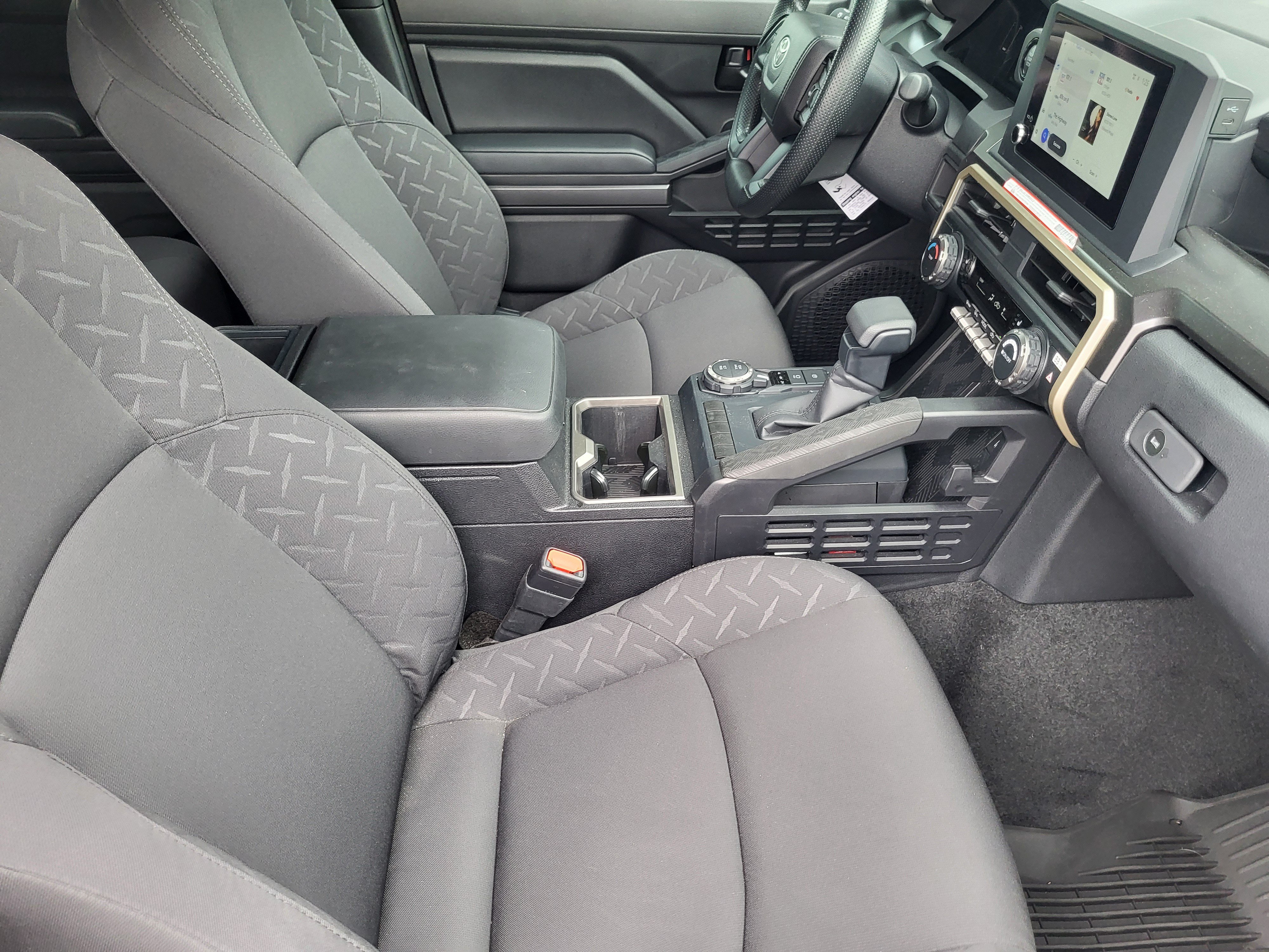 Certified 2026 Toyota Tacoma SR5 AWD/4WD image 11