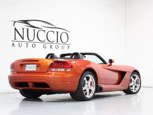 Used 2005 Dodge Viper SRT-10 w/ Copperhead Edition Group RWD image 31