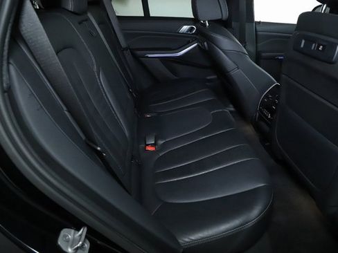 Used 2022 BMW X5 xDrive40i w/ M Sport Package image 33
