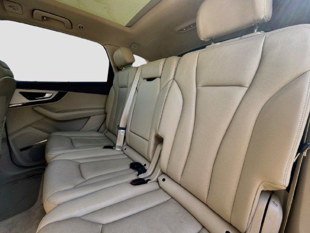 Used 2019 Audi Q7 2.0T Premium Plus w/ Premium Plus Package AWD/4WD image 23