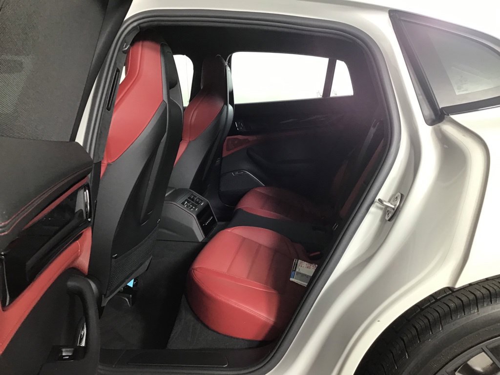 Certified 2026 Porsche Panamera GTS AWD/4WD image 26