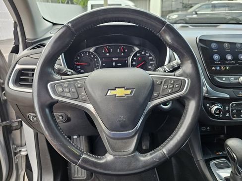 Used 2022 Chevrolet Equinox Premier image 23