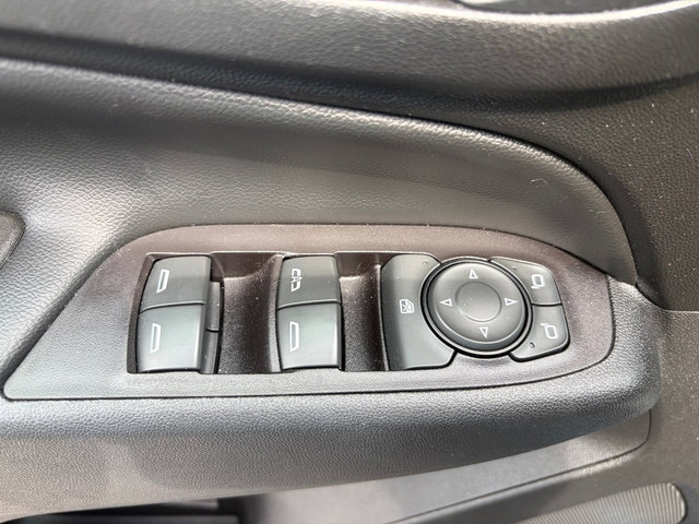 Used 2020 Chevrolet Equinox LT FWD image 15