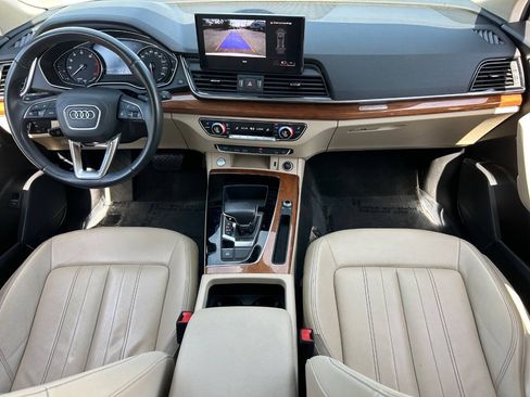 Used 2022 Audi Q5 2.0T Premium w/ Convenience Package AWD/4WD image 16