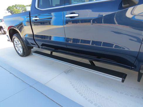 Certified 2022 Chevrolet Silverado 1500 LTZ w/ Technology Package image 9