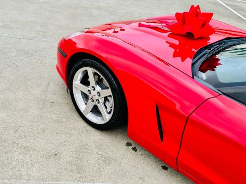 Used 2006 Chevrolet Corvette Convertible w/ Preferred Equipment Group RWD image 11
