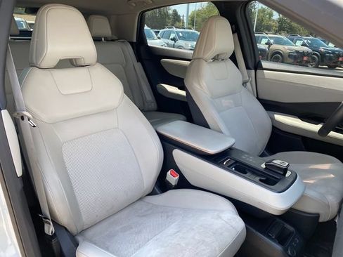 Certified 2024 Nissan Ariya AWD image 9