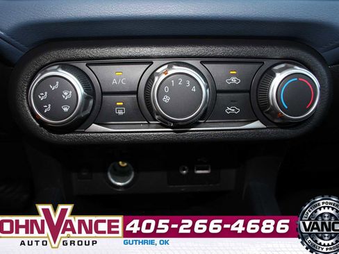 Used 2024 Nissan Versa SV FWD image 31