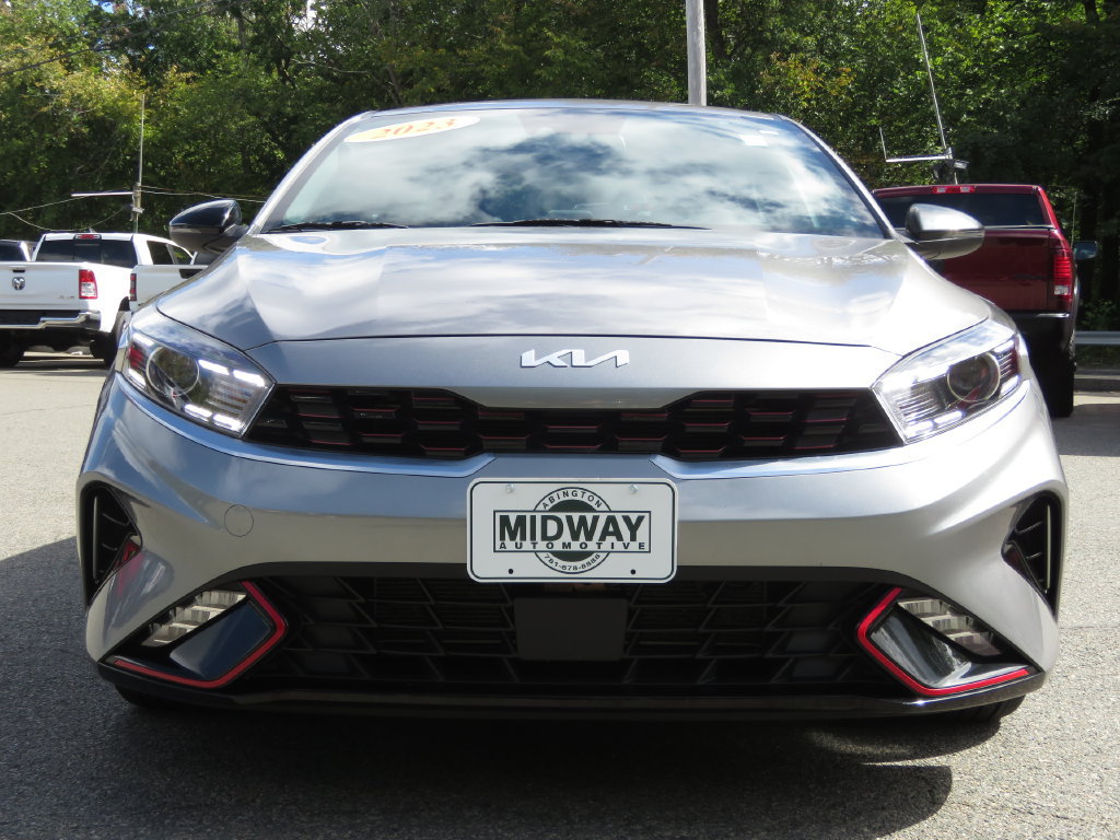 Used 2023 Kia Forte GT-Line w/ GT-Line Premium Package FWD image 2