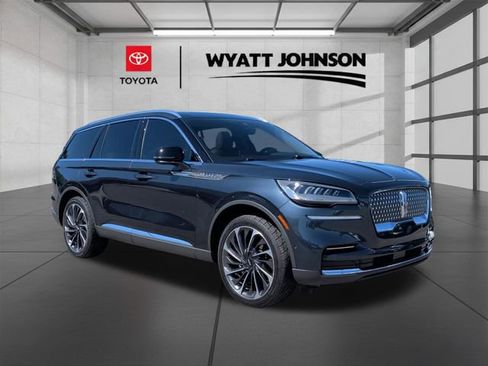 Used 2023 Lincoln Aviator Reserve w/ Equipment Group 201A AWD/4WD image 5