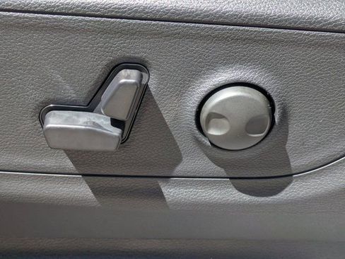New 2026 RAM 1500 Big Horn AWD/4WD image 17