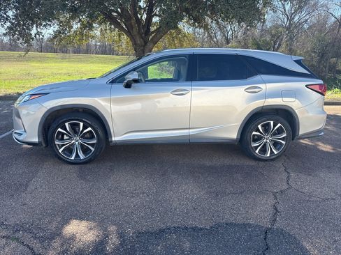 Used 2020 Lexus RX 350L FWD w/ Premium Package image 4