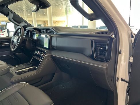 New 2026 GMC Sierra 2500 AT4X w/ AT4X AEV Edition AWD/4WD image 40