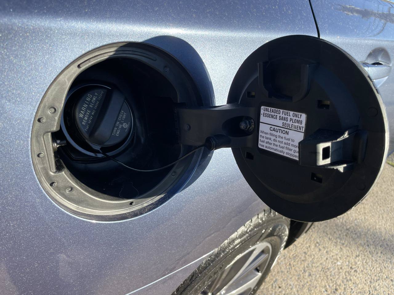 Used 2018 Subaru Outback 2.5i Limited AWD/4WD image 29