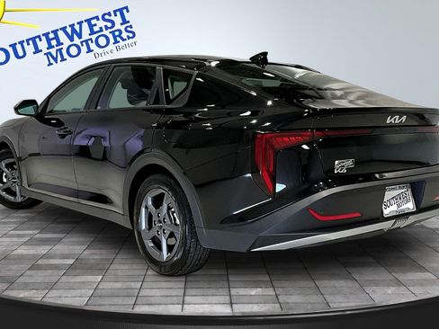 Used 2025 Kia K4 FWD image 4