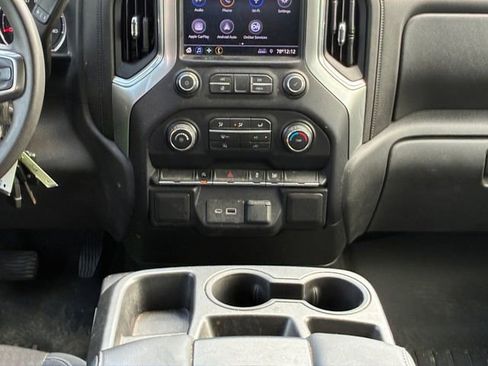 Used 2020 Chevrolet Silverado 1500 LT AWD/4WD image 19