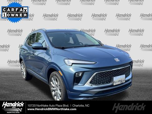 Used 2024 Buick Encore GX Avenir w/ Avenir Convenience Package FWD image 1