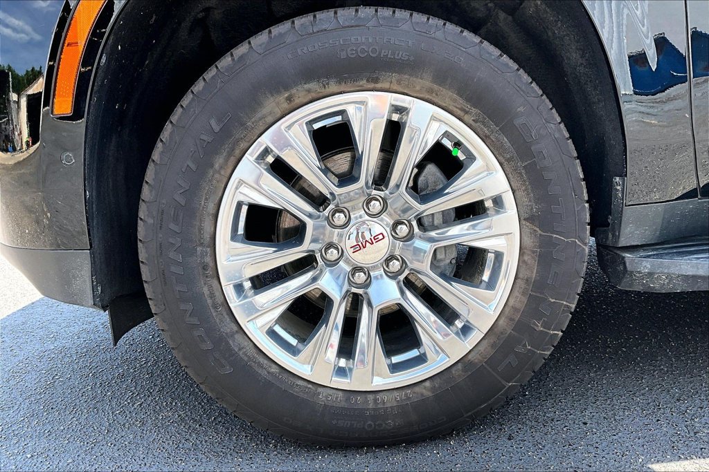 Used 2026 GMC Yukon Denali AWD/4WD image 33