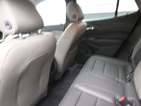 Used 2025 Chevrolet Trax ACTIV w/ Sunroof Package FWD image 23