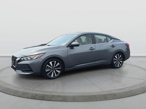 Used 2023 Nissan Sentra SV w/ SV Premium Package FWD image 4
