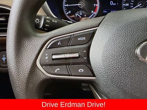 Used 2020 Hyundai Santa Fe SE FWD image 12