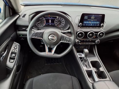 Used 2024 Nissan Sentra SV FWD image 7