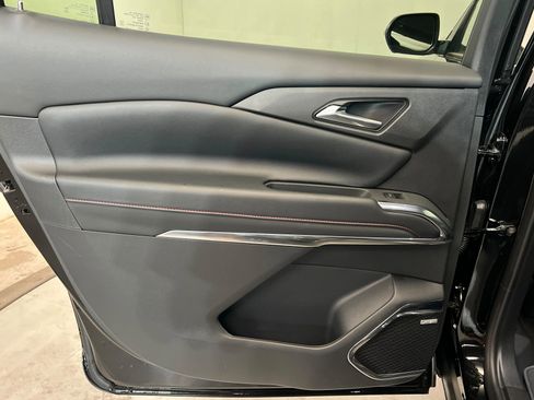 New 2026 Chevrolet Traverse Z71 w/ Enhanced Driving Package AWD/4WD image 19