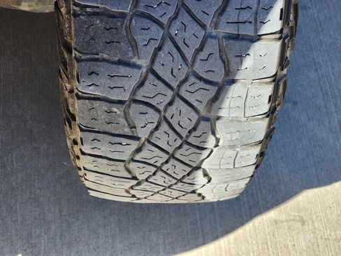 Used 2024 Chevrolet Silverado 1500 LT Trail Boss w/ Convenience Package II image 12